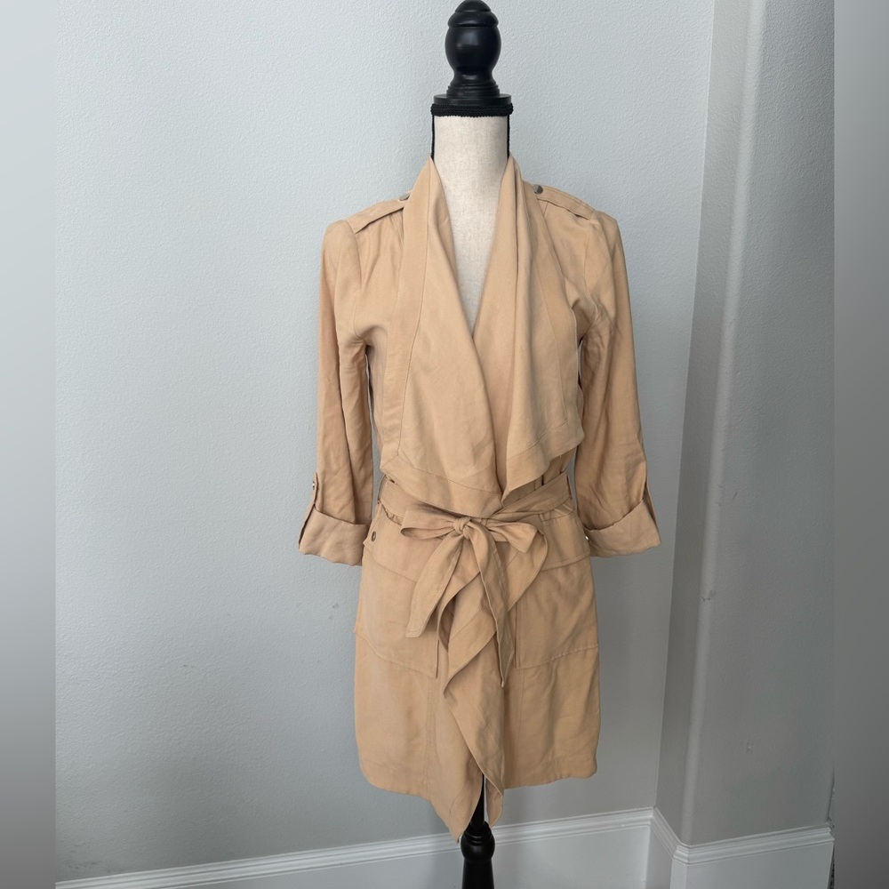 Guess Women's Beige Trench Shaket